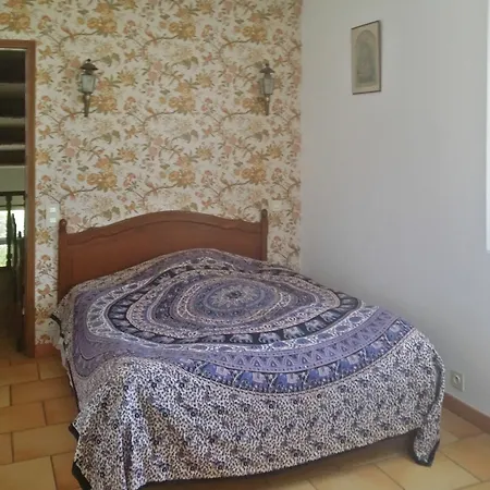 Apartment With One Bedroom In Saint-remy-de-provence, With Pool Access